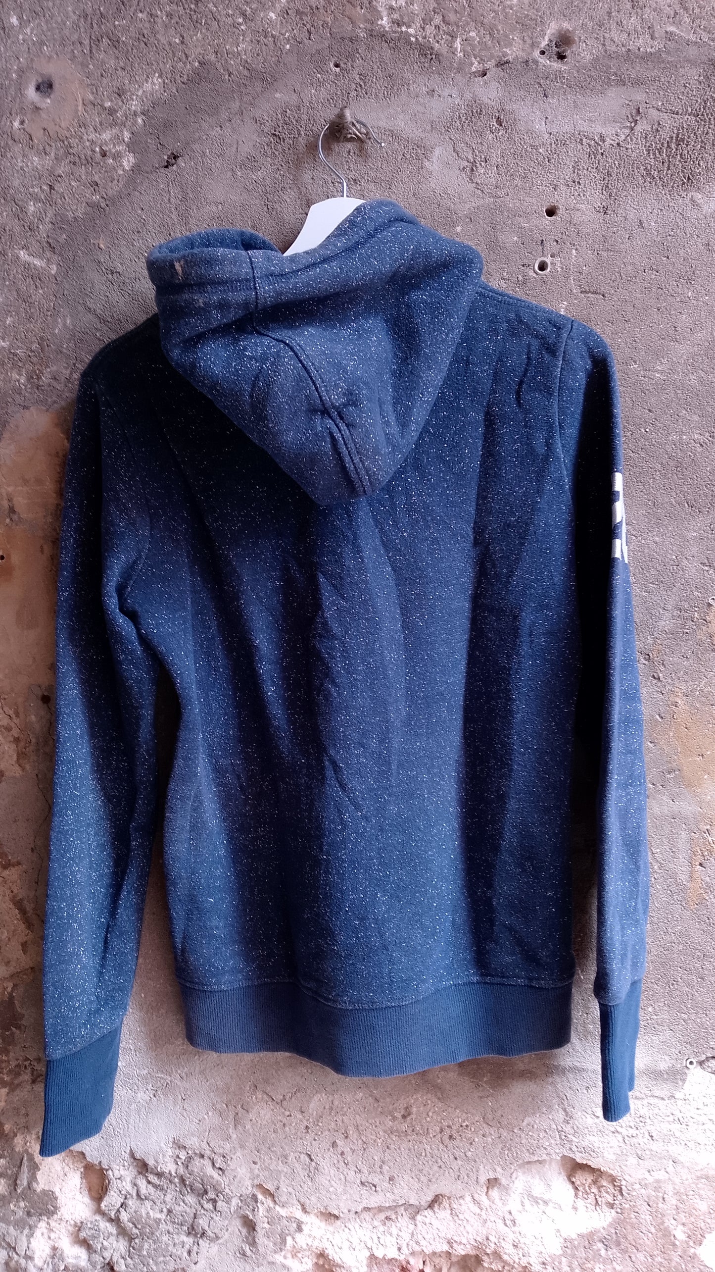 Superdry Felpa Blu Notte Melange con Cappuccio e Logo Rosa Fluo Donna Taglia S