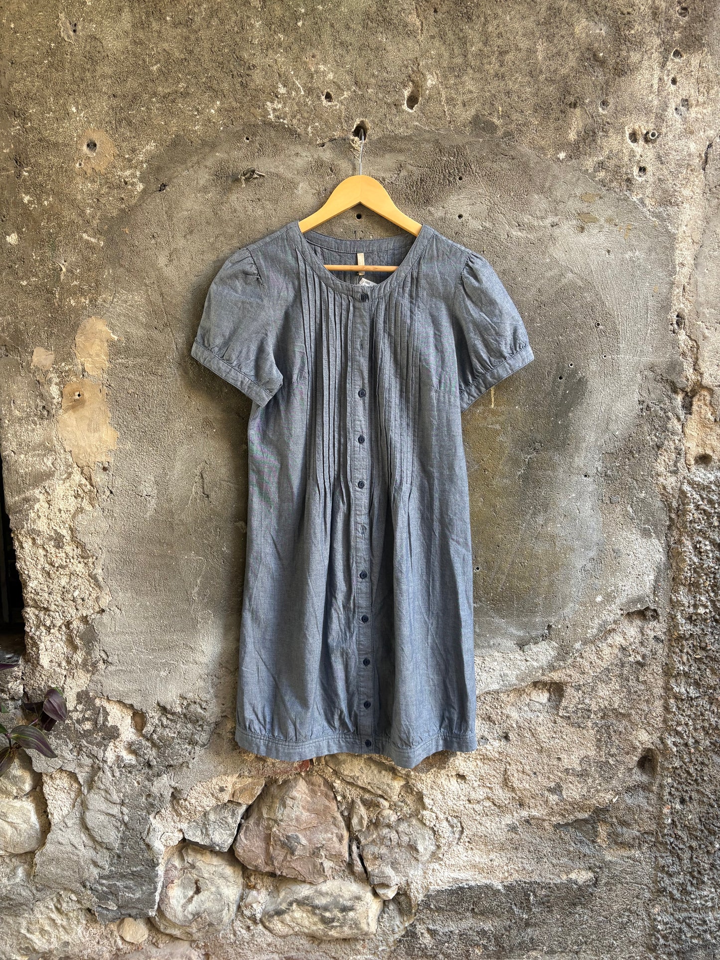Abito Denim Leggero Effetto Tencel Scollo Bardot con Volant