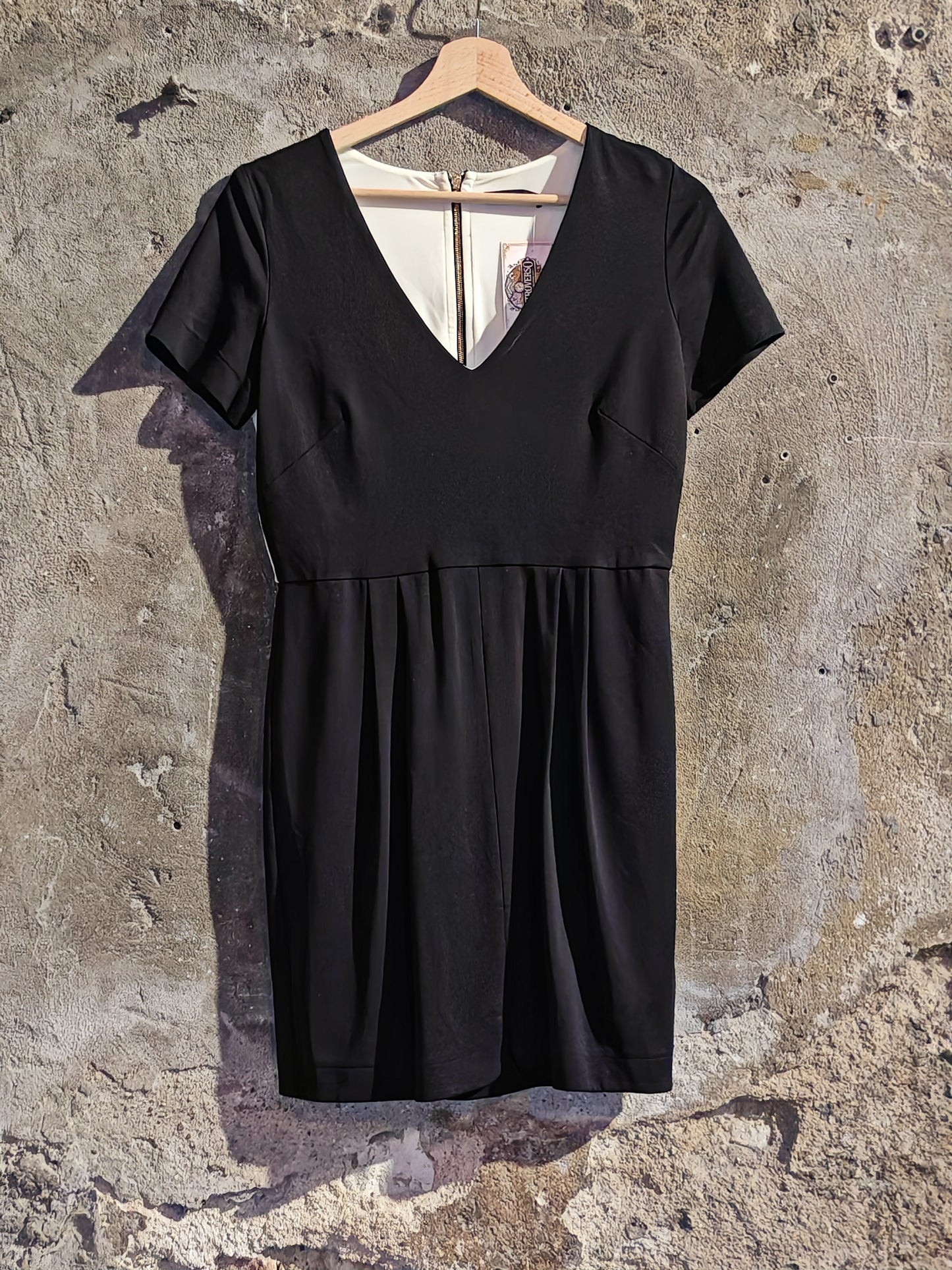 Abito Pinko Bicolor Nero e Bianco Donna Elegante con Zip