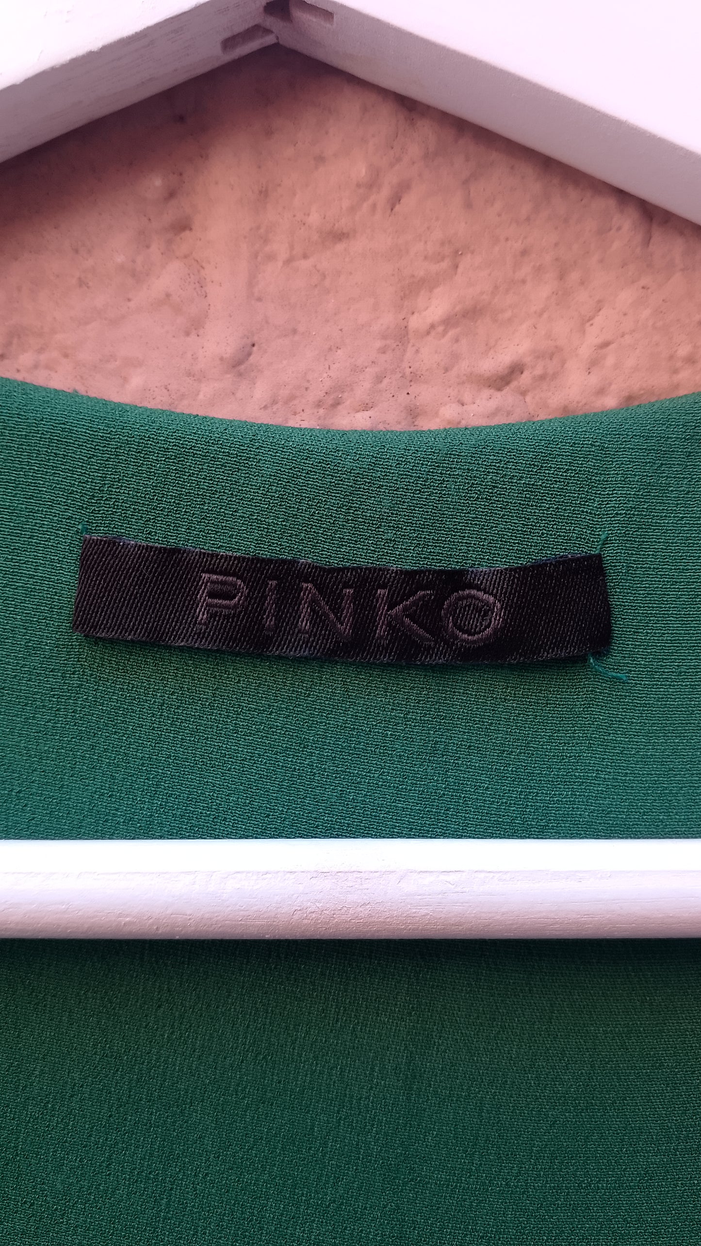 Abito a Tunica Smeraldo Pinko Contemporaneo con Paillettes e Fondo Asimmetrico