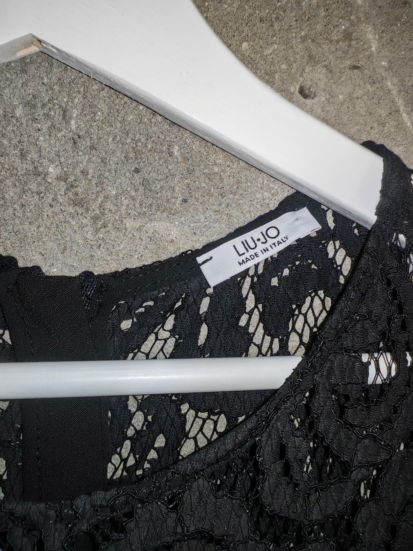 Abito Liu Jo Nero Elegante con Inserto in Pizzo Made in Italy