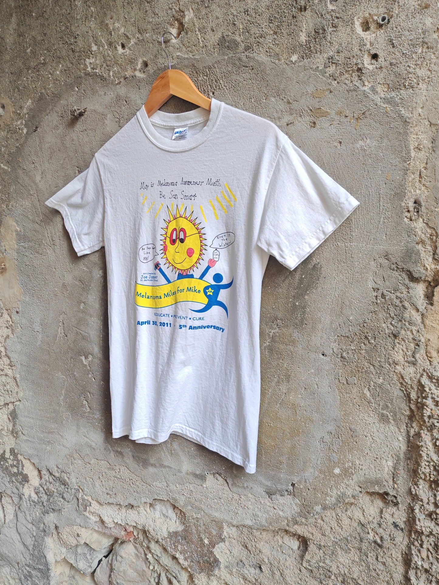 Vintage Graphic T-Shirt Melanoma Miles For Mike 2011 White