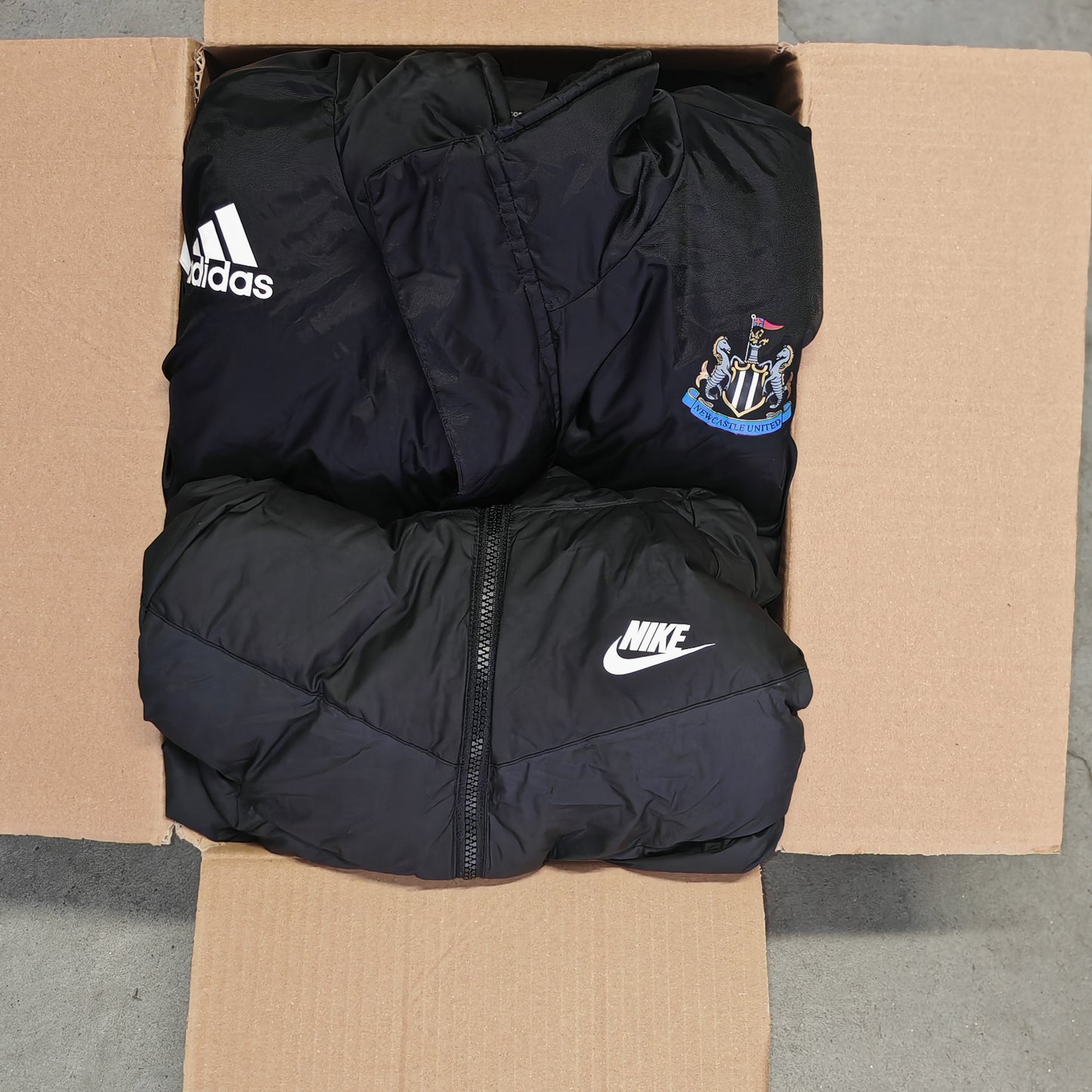 Archivio Brand Jacket - Box di Giacche Selezionate per Rivenditori