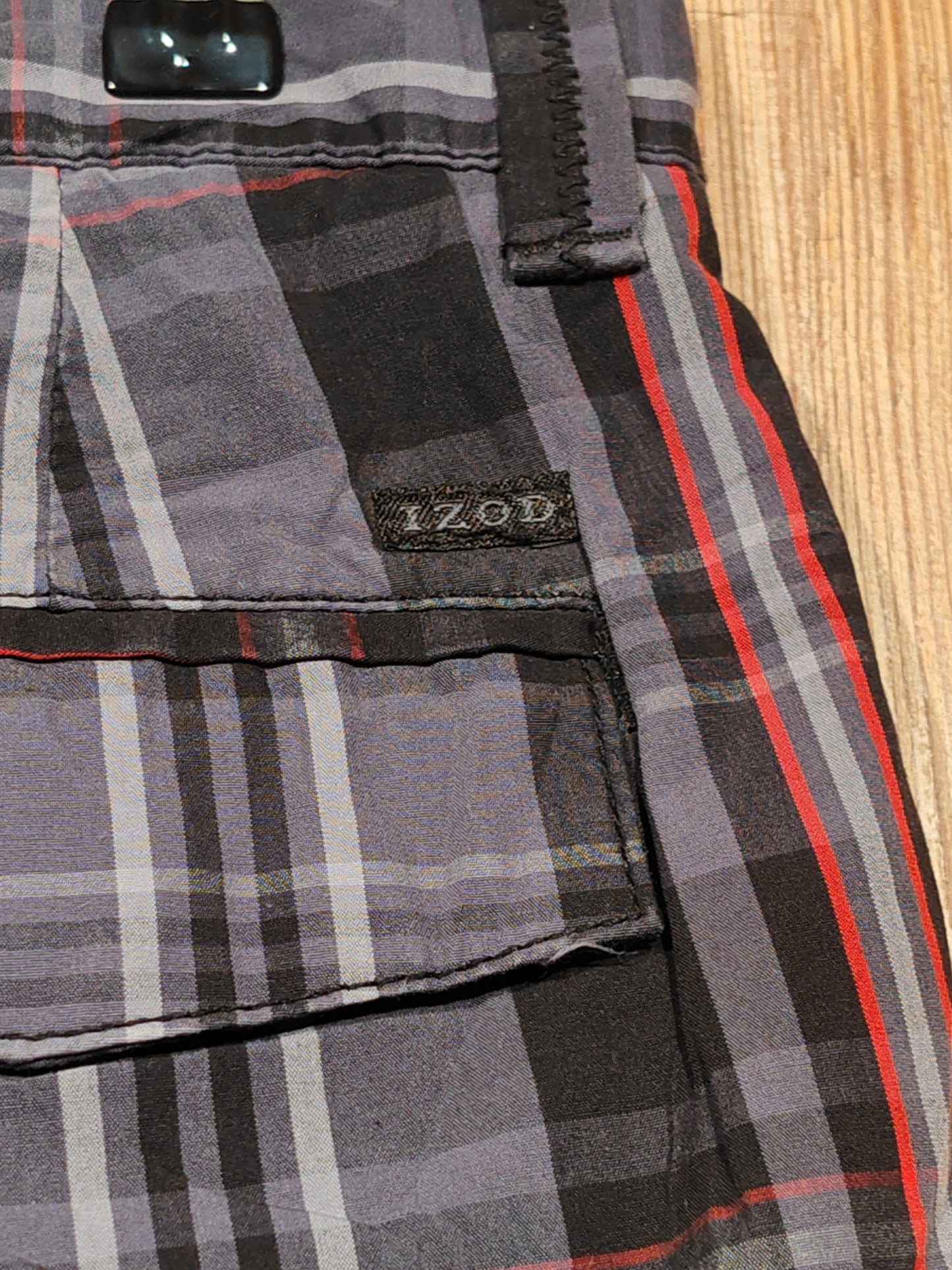 Bermuda Cargo Izod Scozzese Grigio Nero Rosso Uomo Taglia 30 Vintage