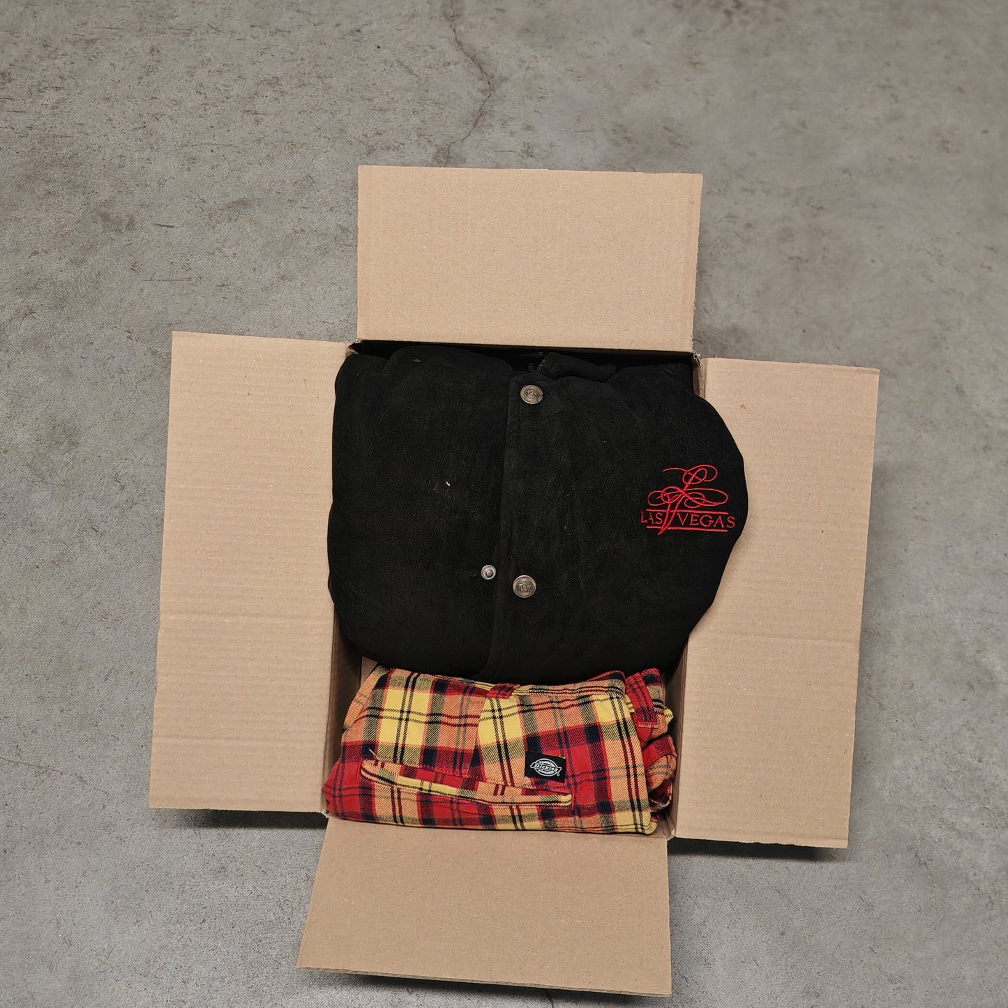 RETROVERSO BOX  Archivio Americano: Il Vero Stile USA (Carhartt, Dickies & Varsity)
