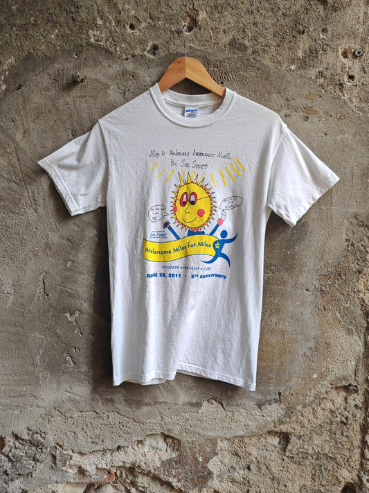 Vintage Graphic T-Shirt Melanoma Miles For Mike 2011 White